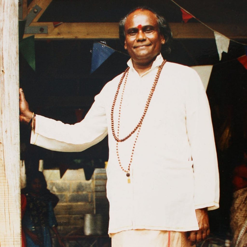 Guru Sri Subramanium leading a satsang