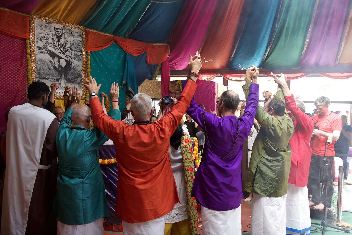 Prayers and blessing for the new murthi of Shirdi before installation